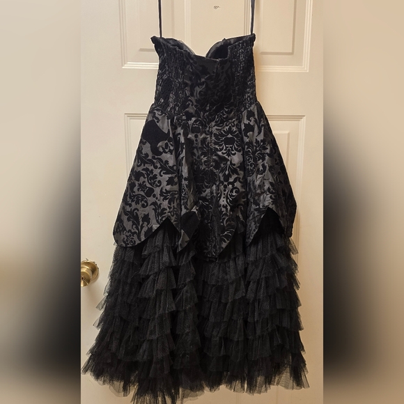 Hell Bunny Black Strapless Dress with Fancy Skull Detailing - Picture 6 of 8